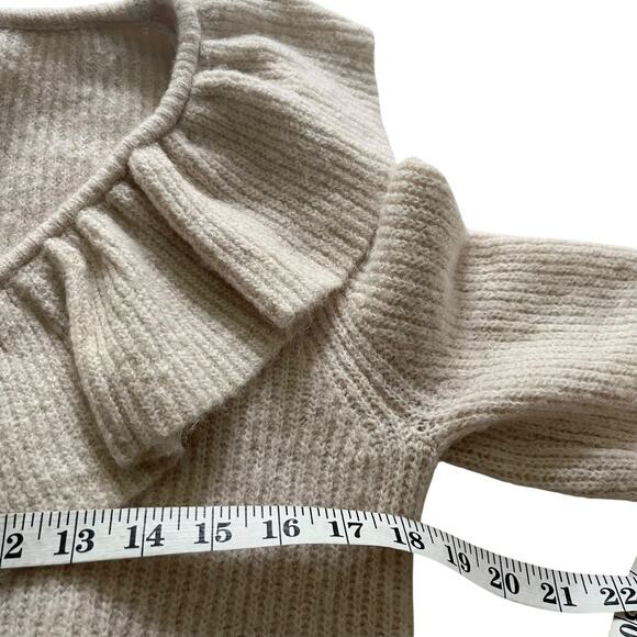 H&M Cream Knit Ruffle Collared Button Front Cardigan Sweater Size Small - Picture 4 of 6
